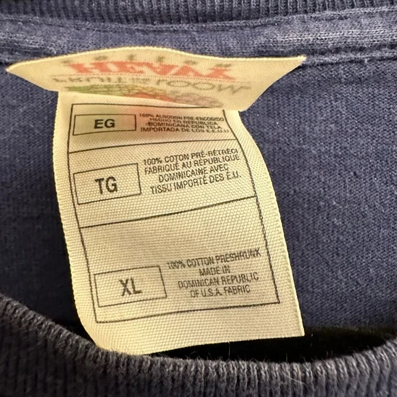 Wrigley field t shirt - Picture 3 of 3